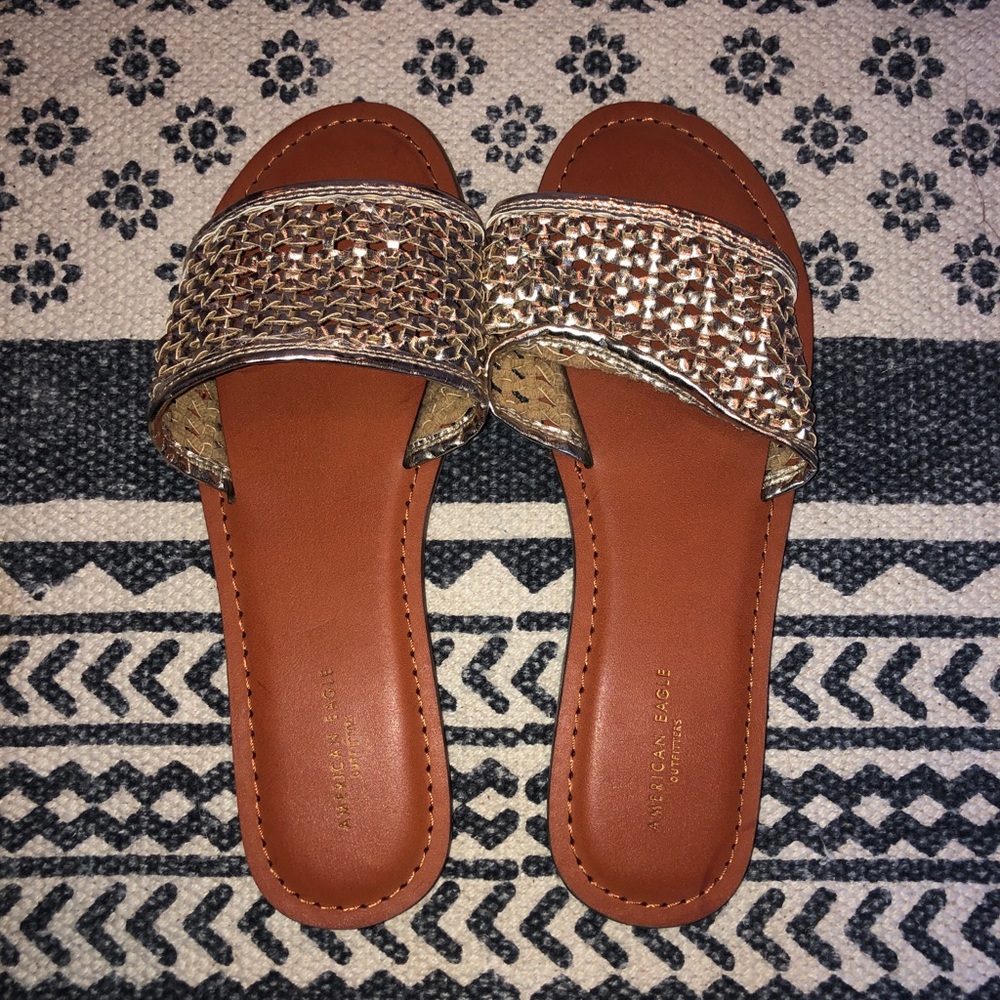 American Eagle Gold Womens Sandals Size: 7